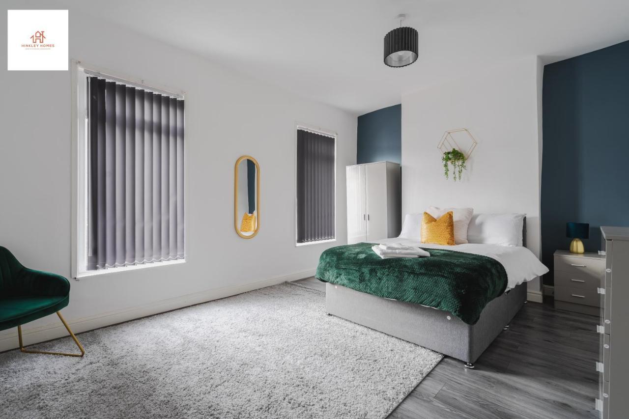 Immaculate 4 Bed In Liverpool By Hinkley Homes Short Lets & Serviced Accommodation エクステリア 写真