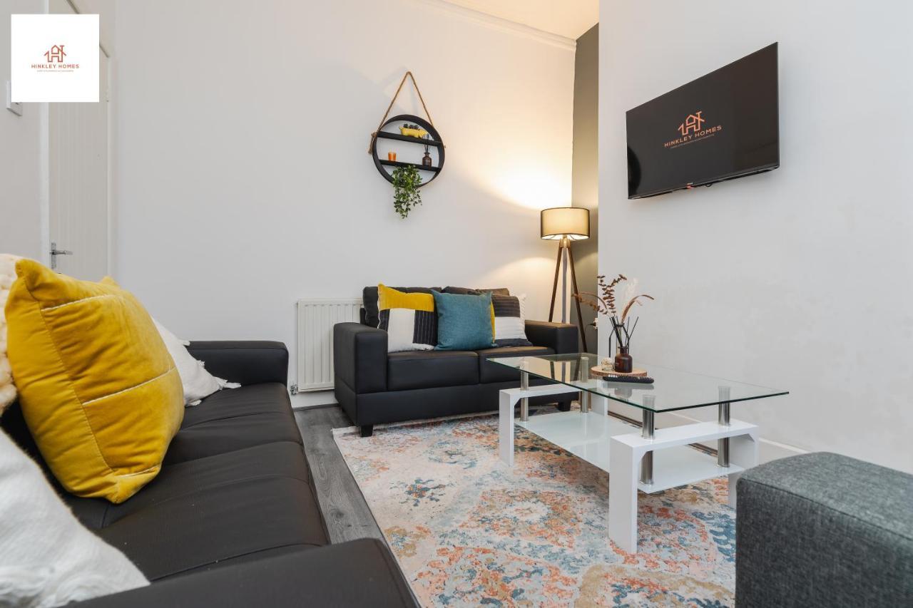 Immaculate 4 Bed In Liverpool By Hinkley Homes Short Lets & Serviced Accommodation エクステリア 写真
