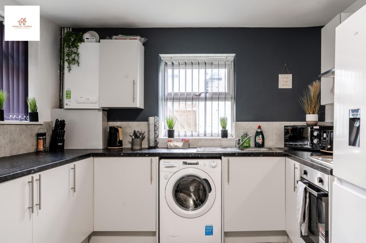 Immaculate 4 Bed In Liverpool By Hinkley Homes Short Lets & Serviced Accommodation エクステリア 写真
