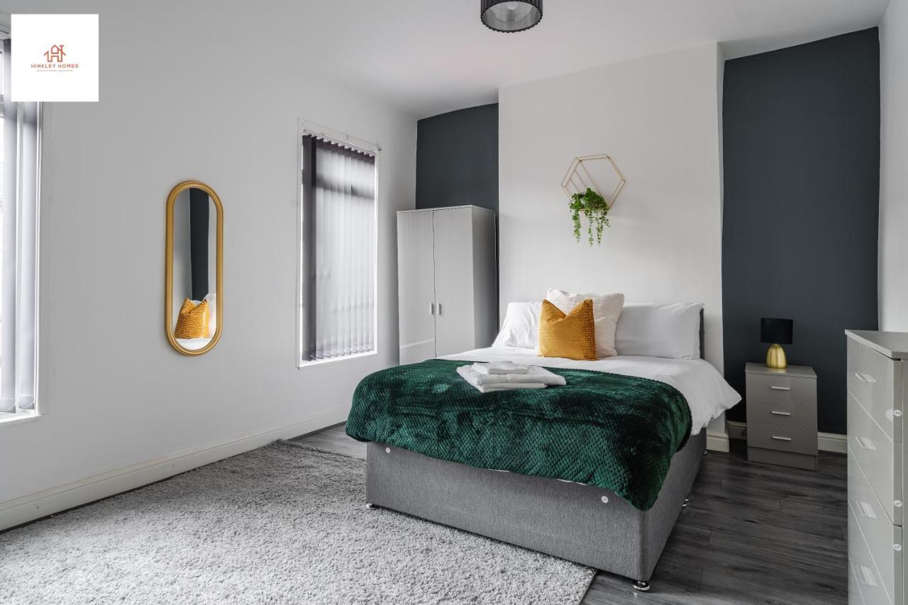 Immaculate 4 Bed In Liverpool By Hinkley Homes Short Lets & Serviced Accommodation エクステリア 写真