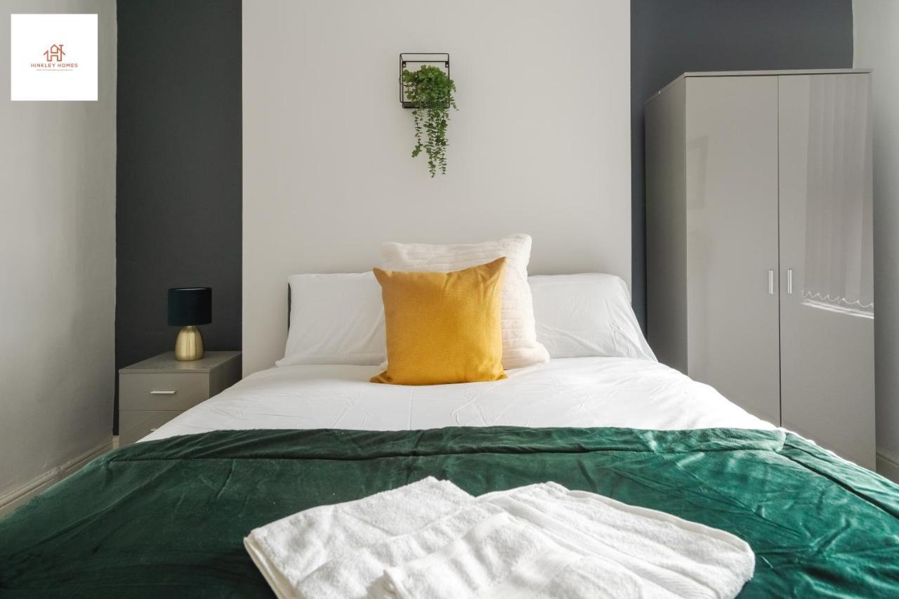 Immaculate 4 Bed In Liverpool By Hinkley Homes Short Lets & Serviced Accommodation エクステリア 写真